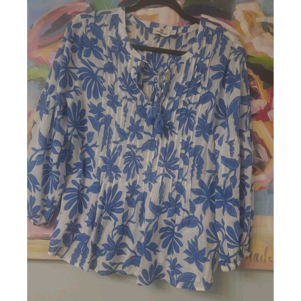 Vineyard Vines Floral Pintuck Popover Blouse Size  S Blue / White Tassel